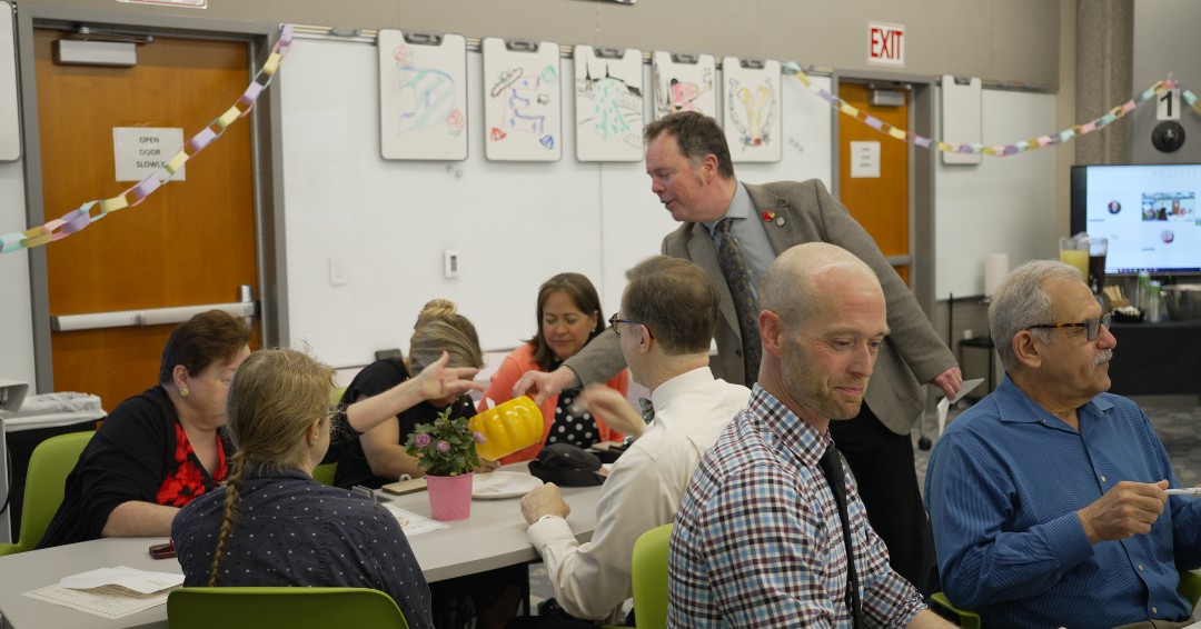 uofldelphi's tweet image. Thank you to everyone who joined us last week as we gathered to celebrate faculty who have dedicated their time to strengthening their teaching and enriching the student experience at #UofL. #CommittedToTeaching #DelphiCenter