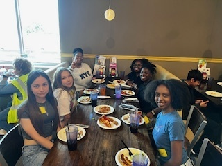 🐉✨ Our Dragons had an epic time at Main Event this past week! 🎉 From exciting games to delicious food, it was a well-deserved reward for good attendance! 🍕🎮 ! 👉 #DragonPride #GoodAttendance #MainEvent #FunTimes #SchoolSpirit
