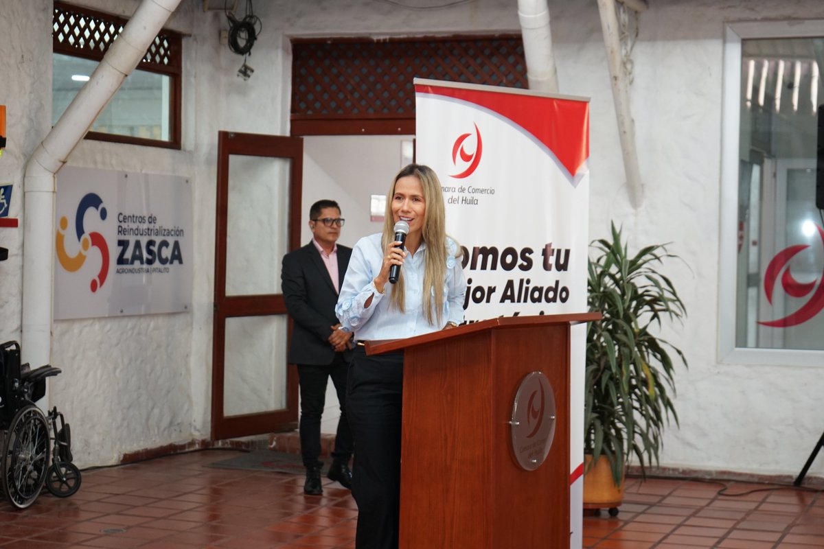 #AEstaHora desde Pitalito, Huila se desarrolla el Gran Diálogo con la Bancada Parlamentaria Huilense, una iniciativa liderada por la Cámara de Comercio del Huila que reúne al sector empresarial, líderes gremiales y congresistas del departamento.

🤝 Un espacio clave para el