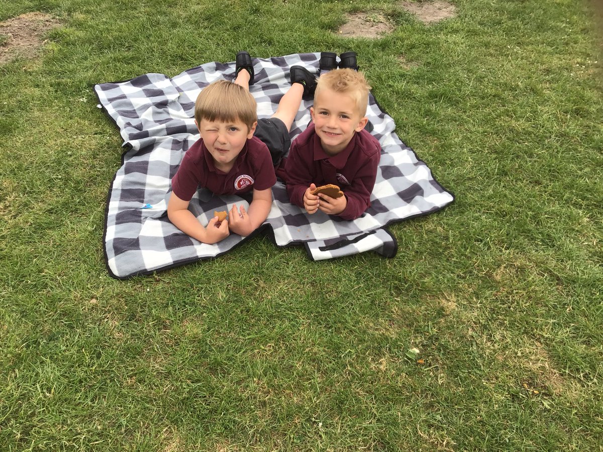 The whole school came together yesterday for a VE Day celebration organised by our Junior Leadership Team! We learnt all about the significance of VE Day, took part in the 2 minute silence, made bunting and had a picnic party! <a href="/Rise_MAT/">Rise Multi Academy Trust</a> 🇬🇧