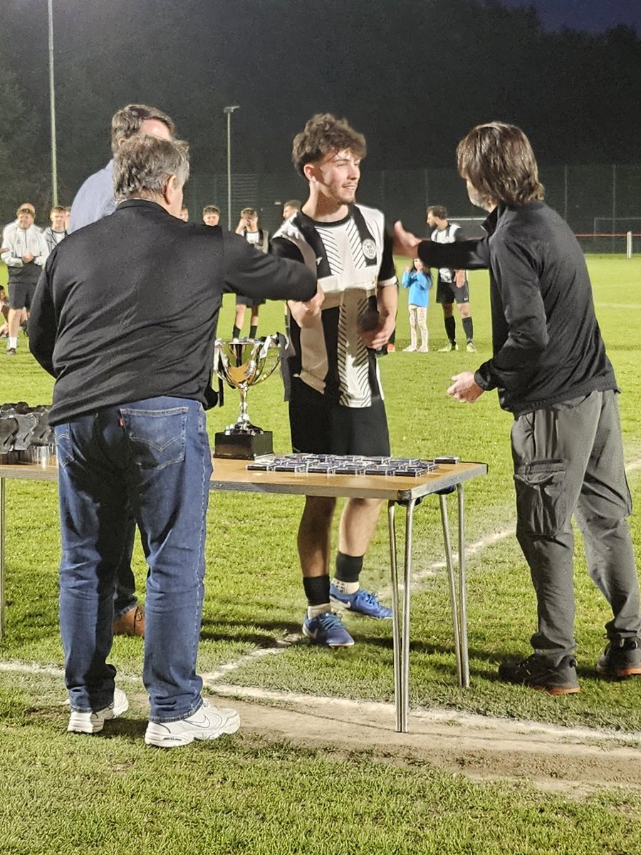 Player of the Match
<a href="/_AFCBARCABROM/">AFC BARCABROM</a> Harry Dynes 👏

Solid performance! Scoring 1 and winning the ball that lead to 2nd