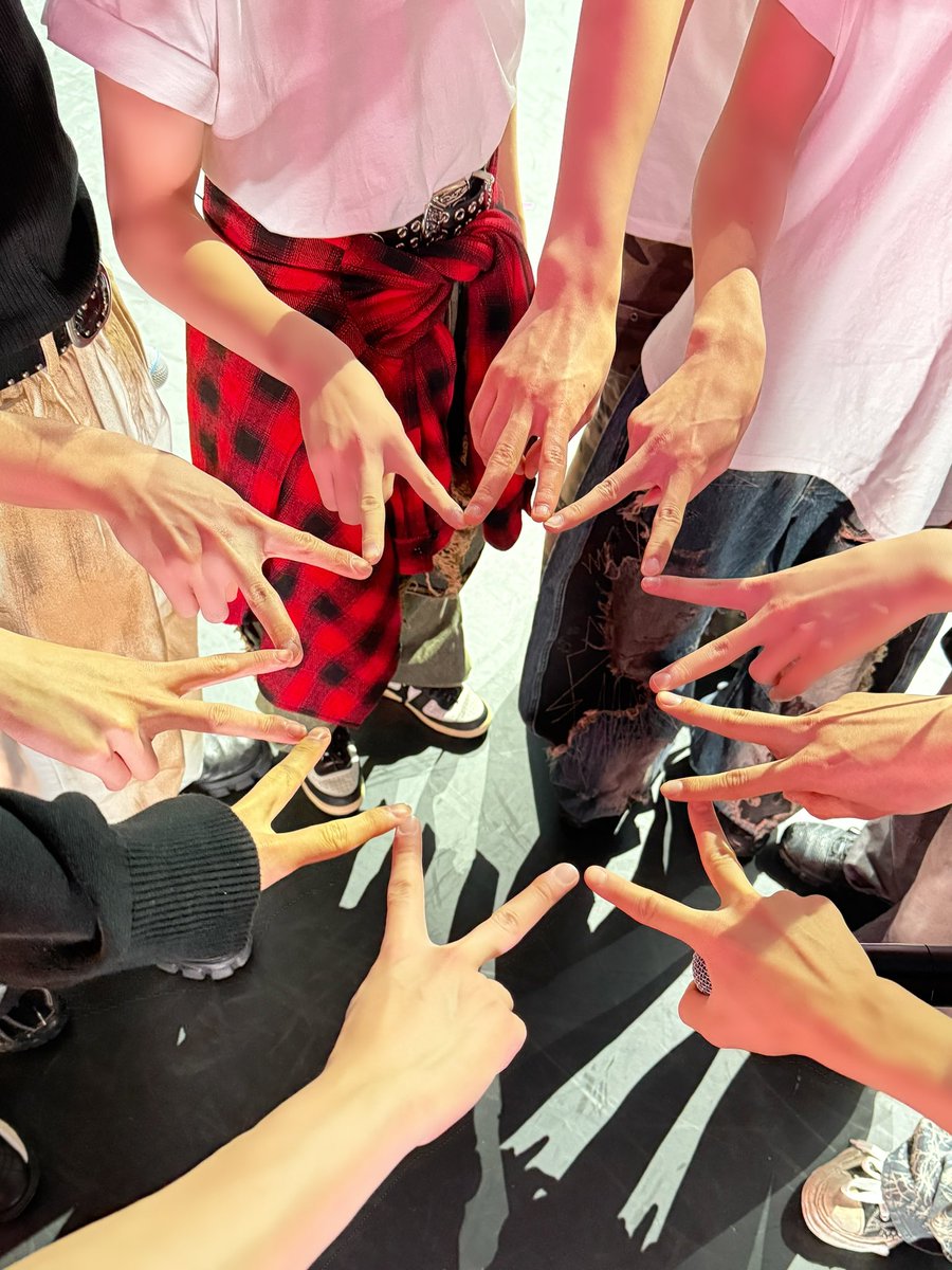 [📷] xikers 2025 WORLD TOUR [Road to XY : Enter the Gate] IN CHICAGO

❤️ D-DAY ❤️

#xikers #싸이커스
#RoadtoXY_IN_US #Enter_the_Gate