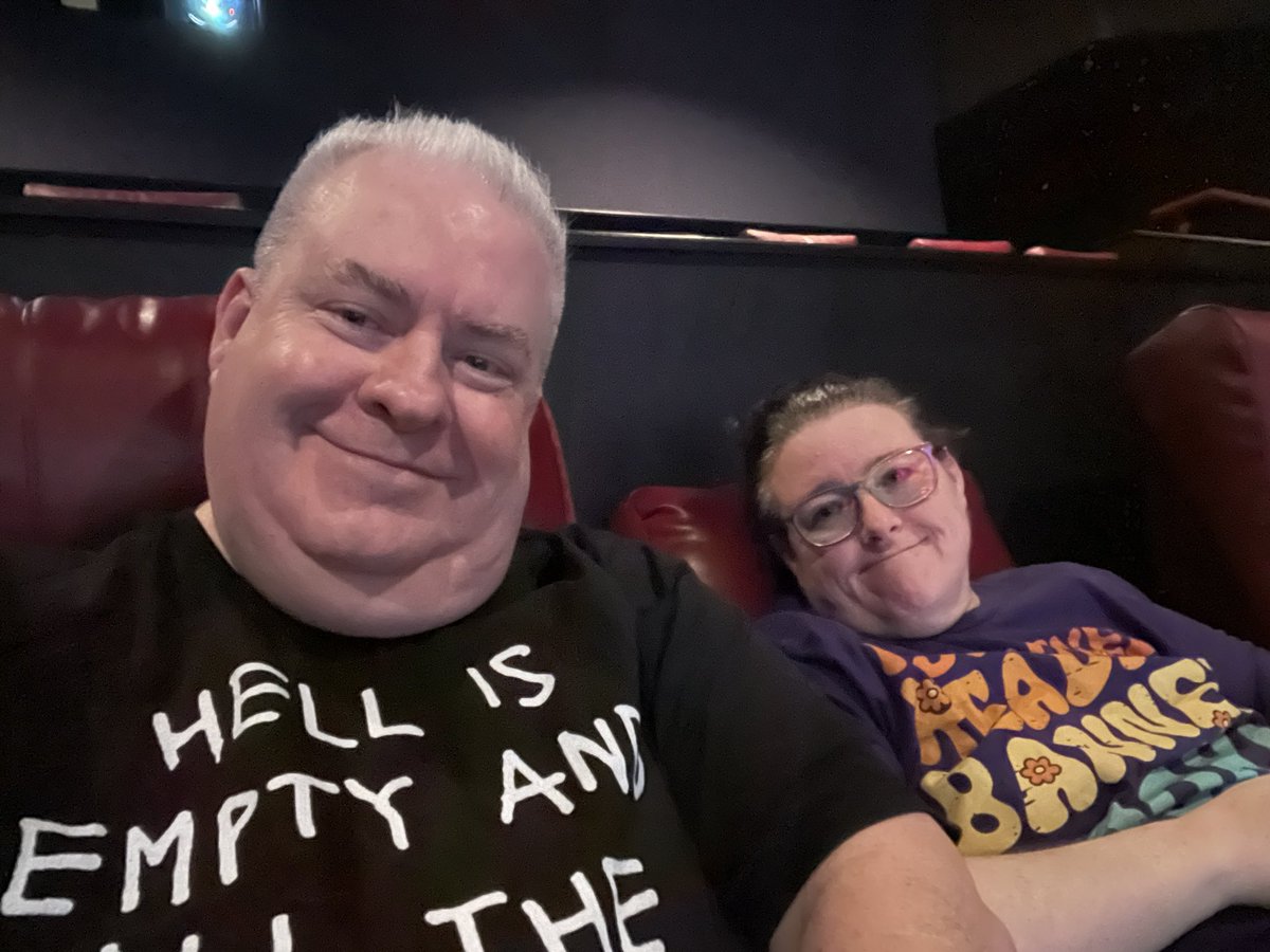 byMichaelWest's tweet image. Ready for Fight or Flight! #movietime🎬🍿 #datetime❤️ #atamc @robinmblank @AMCTheatres