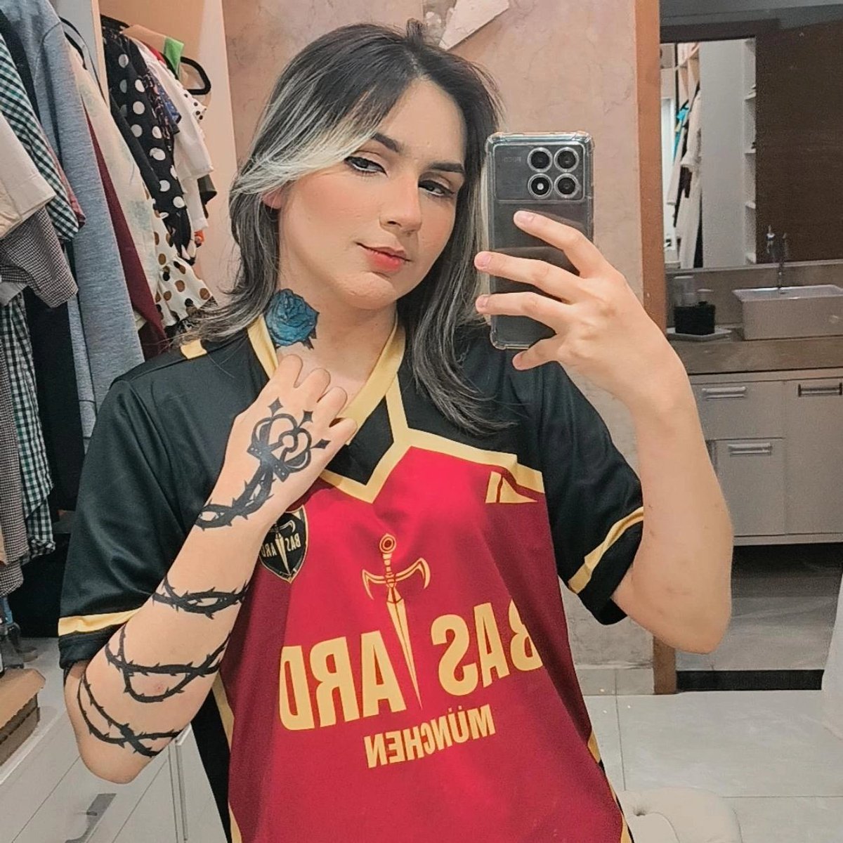 Y A K S H A #MV1 tweet media