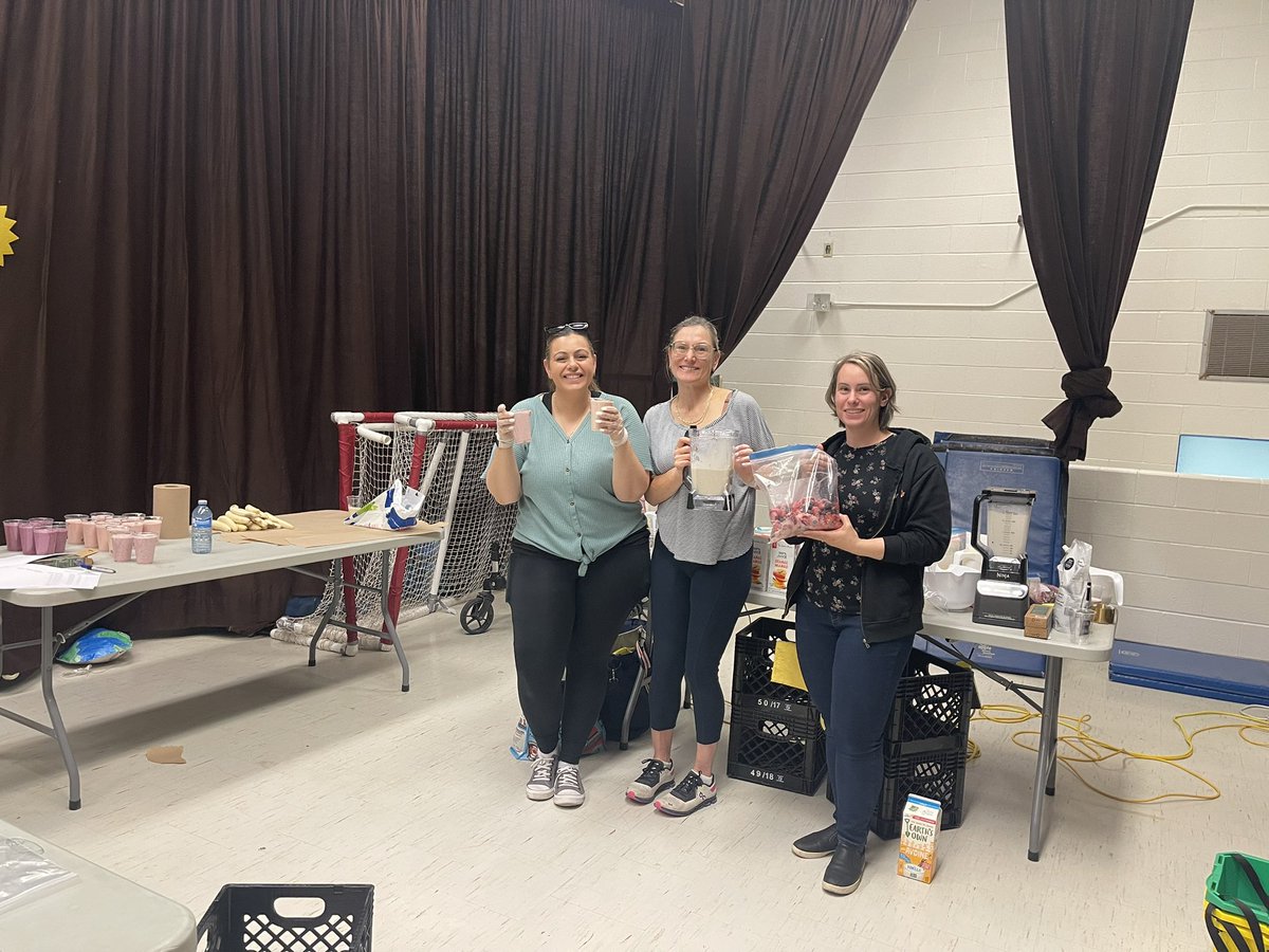 St. Andrew Catholic Elementary School (@standrewdpcdsb) on Twitter photo Huge thanks to our amazing parent volunteers for leading our snack program with love and care! During #CatholicEducationWeek, we celebrate you as true #PilgrimsOfHope sharing faith, kindness, and nourishment with our students. #Grateful #dpcdsb_cew <a href="/DPCDSBSchools/">Dufferin-Peel Catholic District School Board</a> Huge thanks to our amazing parent volunteers for leading our snack program with love and care! During #CatholicEducationWeek, we celebrate you as true #PilgrimsOfHope sharing faith, kindness, and nourishment with our students. #Grateful #dpcdsb_cew <a href="/DPCDSBSchools/">Dufferin-Peel Catholic District School Board</a>