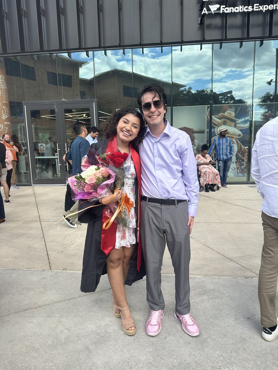 Jason Kinander (@jasonkinander) on Twitter photo I’m so, so proud of this girl. Nobody understands the amount of work she’s put in to prepare herself for what’s next after graduation. Having a full-time sports/news job lined up while walking is incredible in today’s industry!!! You are amazing <a href="/debannycerda/">Debanny Cerda</a> I’m so, so proud of this girl. Nobody understands the amount of work she’s put in to prepare herself for what’s next after graduation. Having a full-time sports/news job lined up while walking is incredible in today’s industry!!! You are amazing <a href="/debannycerda/">Debanny Cerda</a>