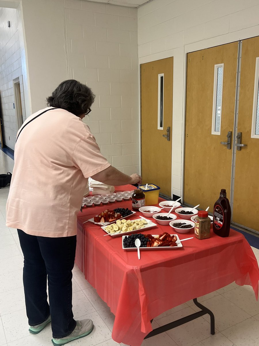 Pancake breakfast hosted by PBIS team to show appreciation to <a href="/LGMS_HCS/">Locust Grove Middle</a> amazing teachers! Happy Teacher Appreciation Week! ❤️<a href="/DrLBGreen/">Dr LBGreen</a> <a href="/melissa13thomas/">Melissa Thomas</a> <a href="/HCS_Counselors/">HCS Counseling & Advisement</a> <a href="/HenryCountyBOE/">Henry County Schools</a>