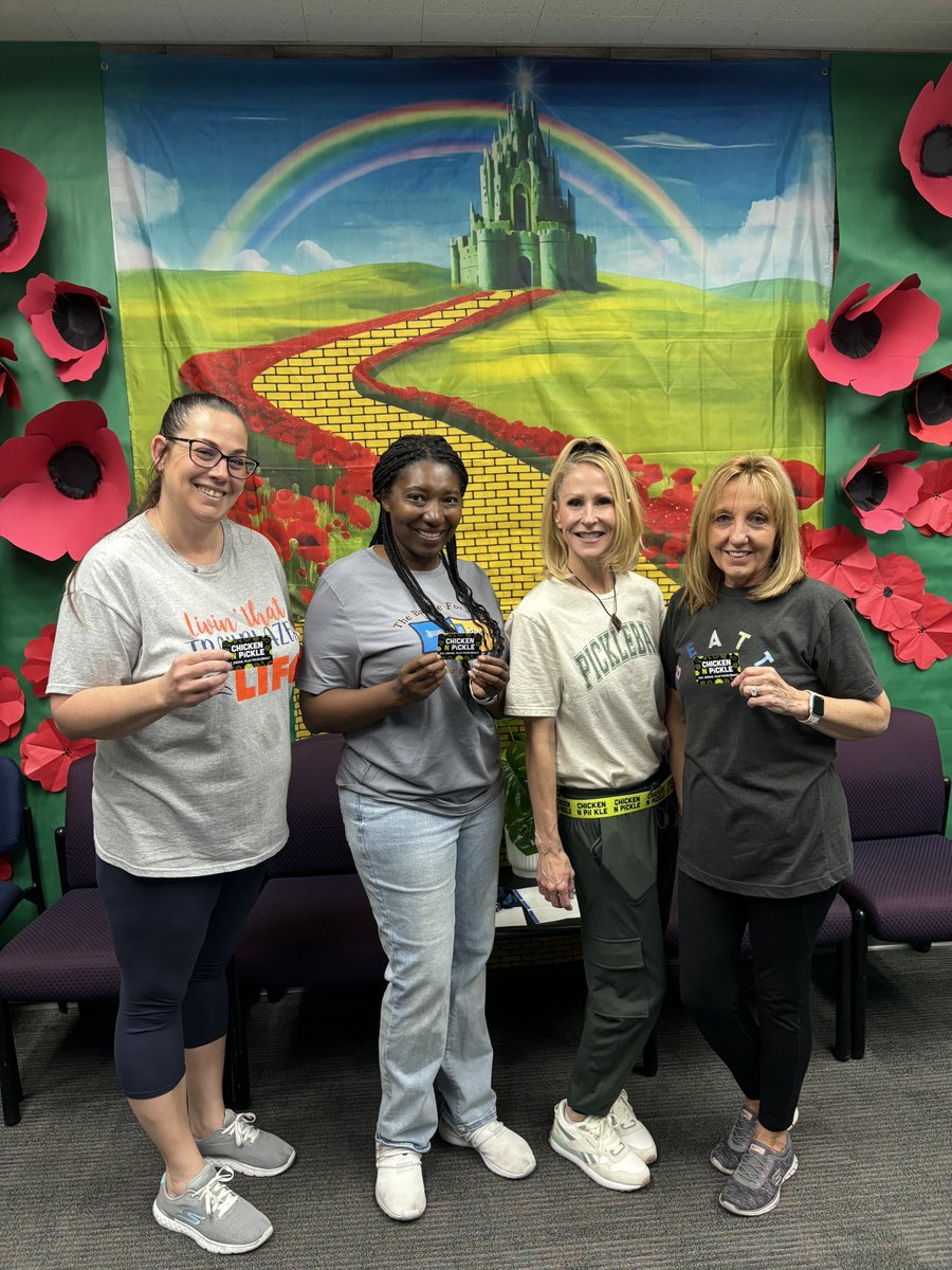 CCSD Engagement Unit (@ccsdengage) on Twitter photo Celebrating Teacher Appreciation Week with community love! A heartfelt thank you to <a href="/ChickenNPickle/">Chicken N Pickle®</a> for honoring every staff member at four schools with gift cards as a token of appreciation. Your generosity reminds us how powerful partnerships can be! Celebrating Teacher Appreciation Week with community love! A heartfelt thank you to <a href="/ChickenNPickle/">Chicken N Pickle®</a> for honoring every staff member at four schools with gift cards as a token of appreciation. Your generosity reminds us how powerful partnerships can be!