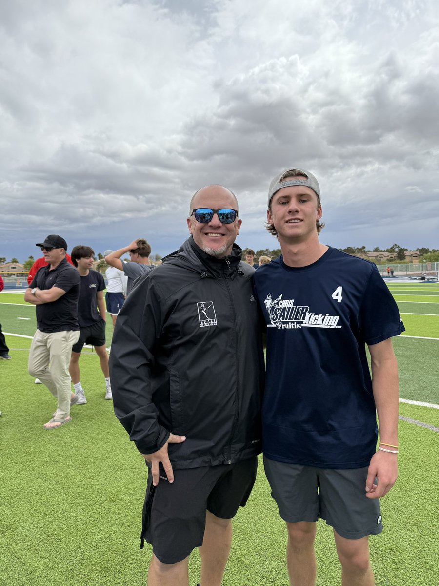 AndersonTurner0's tweet photo. Had a great time at Day 2 of Vegas XLVI. Thank you @Chris_Sailer for putting on a great event! Ended up being a charting finalist for field goal and having some deep kickoffs despite the rain. Excited for camps this summer !
-
-
-
@NewGenKicking @wayneacherryjr https://t.co/EZLs09gGiA