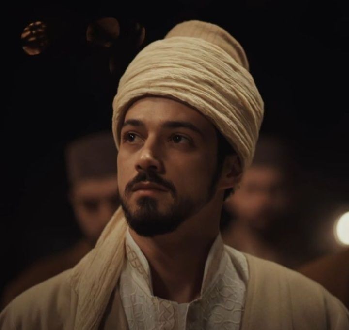 mert senden başka hiç kimse bu rolun üstesinden gelemezdi kimse cüneyd güneş olamazdı

MutluYıllar MertYazıcıoğlu