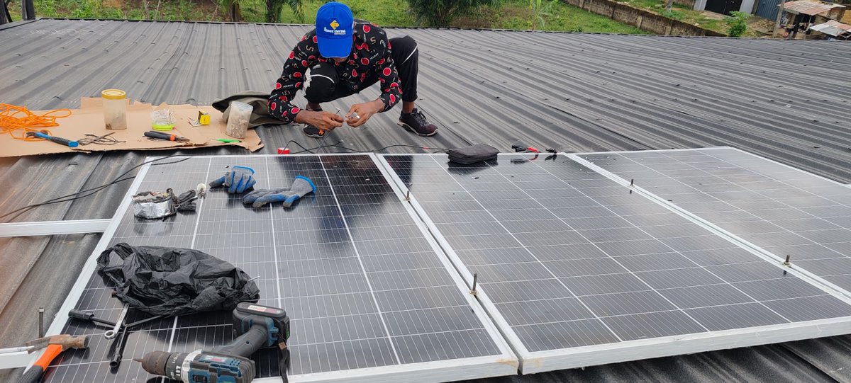 PowerlabsLTD's tweet photo. At Powerlabs, we don't just build solar units — we craft them.
💡 Hand-assembled in 🇳🇬
🔧 Built by top engineers
♻️ Made with 90% local/recycled materials
⚡ Always evolving with smart upgrades
Clean energy, designed with care.
#CleanEnergy #SolarTech #MadeInAfrica #iTEN https://t.co/wb3Wwsh2xN