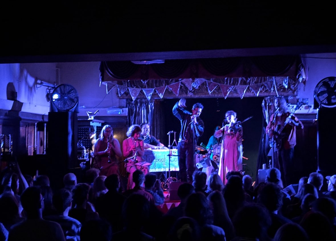 Keith TOTP (@keithtotp) on Twitter photo Went to see the excellent <a href="/tugboatcptnband/">tugboat captain</a> launch their Excellent New Album, and just had an Excellent Time!
#Excellent Went to see the excellent <a href="/tugboatcptnband/">tugboat captain</a> launch their Excellent New Album, and just had an Excellent Time!
#Excellent