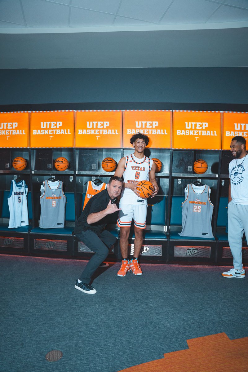 ImCjsmith's tweet image. Committed! ⛏️💙🧡