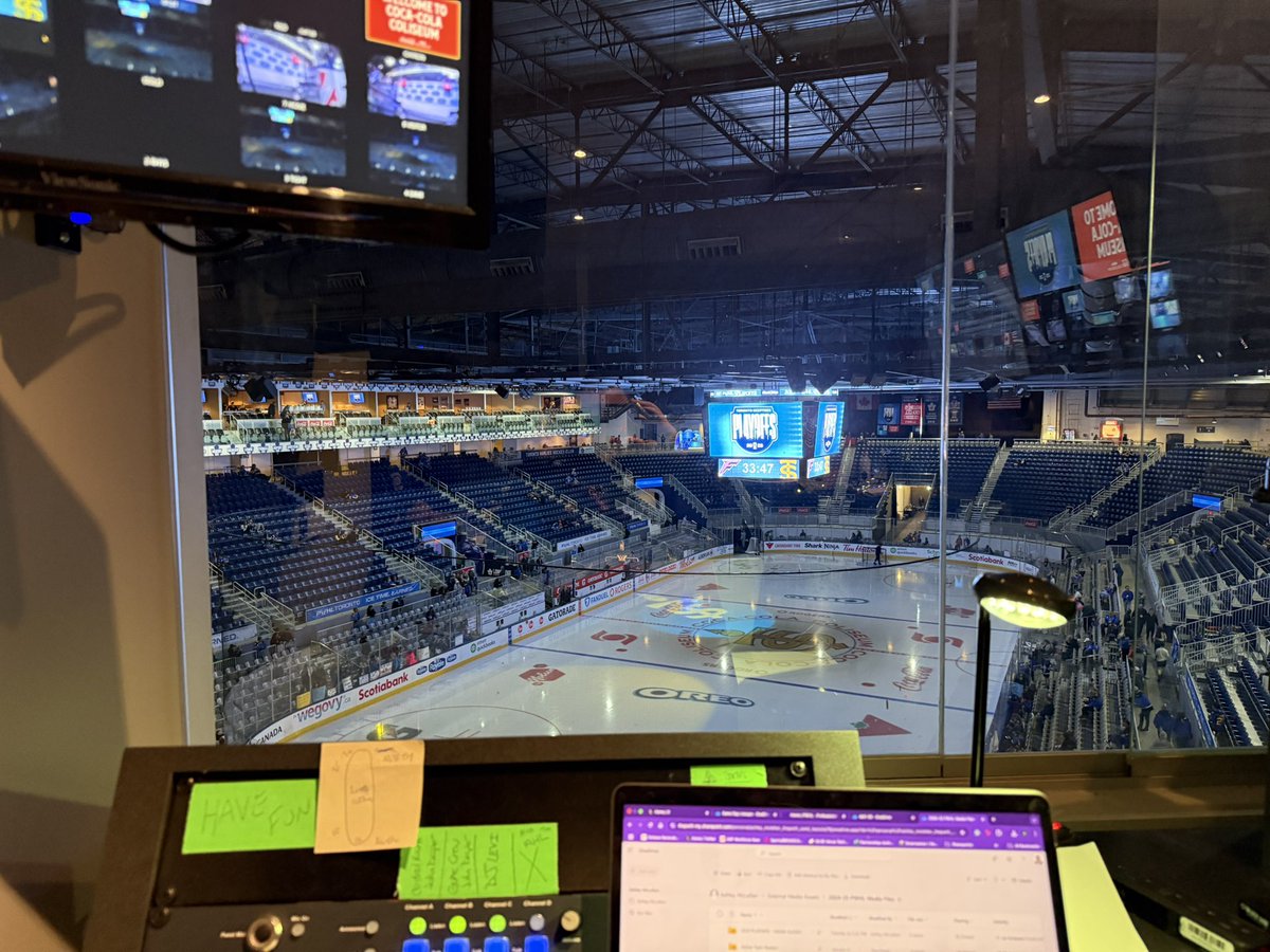 First solo Showcall playoff game!!!

Who’s hype??? Let’s go <a href="/PWHL_Toronto/">Toronto Sceptres</a>!

💙💛