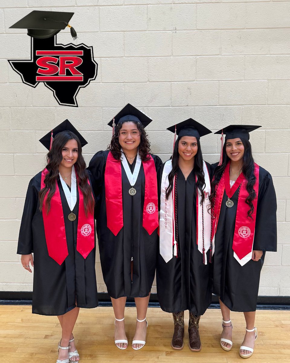 Congratulations to our four lobos✅💅
Go Lobos!🎓