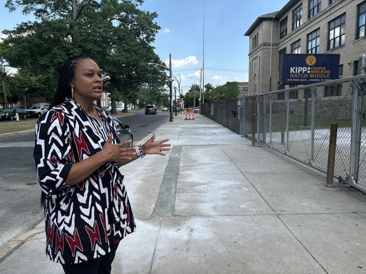 Melanie Burney (@mlburney) on Twitter photo I am humbled and honored to share that your write-or-die girl is a finalist for two awards for the annual (NABJ) <a href="/NABJ/">#NABJ Headquarters ✊🏾🖊️🎙️💻 📷 🎥 📝 🔈</a> National Association of Black Journalists awards competition! The awards will be announced in August at our convention in Cleveland. This one is for little Brown I am humbled and honored to share that your write-or-die girl is a finalist for two awards for the annual (NABJ) <a href="/NABJ/">#NABJ Headquarters ✊🏾🖊️🎙️💻 📷 🎥 📝 🔈</a> National Association of Black Journalists awards competition! The awards will be announced in August at our convention in Cleveland. This one is for little Brown