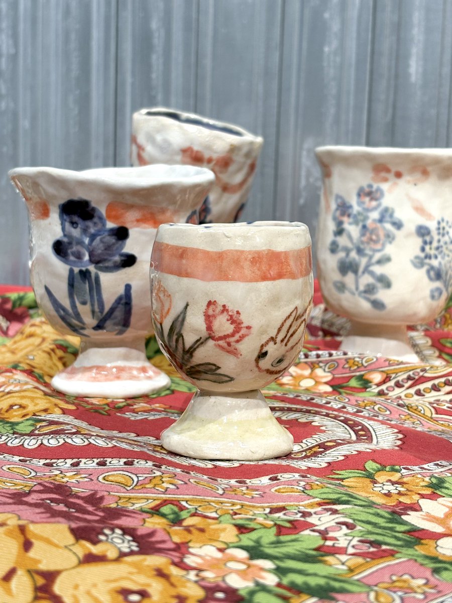 下北沢で３人展がはじまります。
初日イベント
★ツツピン陶器市★5⽉10⽇(⼟) 13:00 – 19:00 

架菜梨案、齋藤春佳、鈴木由衣「いったり・きたり」
キュレーター：内藤理子 
5/10(土) – 5/25(日)
平日 / 14:00 – 21:00　土・日・祝 / 12:00 – 19:00
月・火休み
DDDART 苑　
東京都世田谷区代沢4-41-12