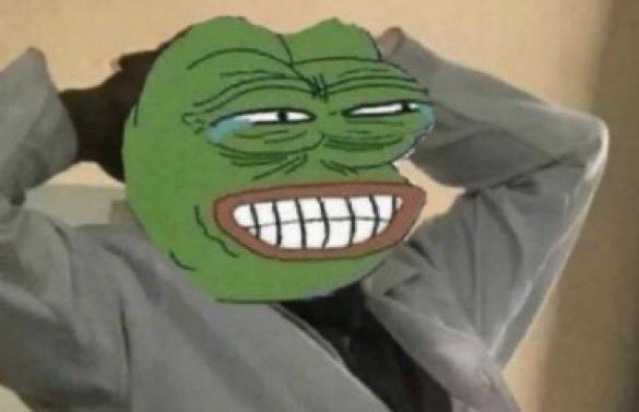 danielsardonyx's tweet image. The boy wey tell me say  him never chop since yesterday night just vomit for my front now now 😂na unchewed meat and pepper I see for the werey vomit 😂😂