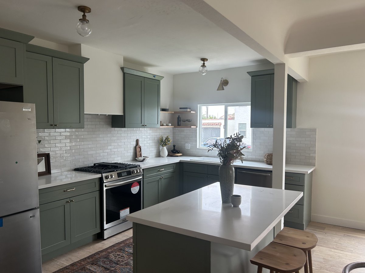 Here's peak into what I've been up to lately...

If you're a developer, owner, or property manager we are taking on new clients and projects! 

Email: david@westendcm.com