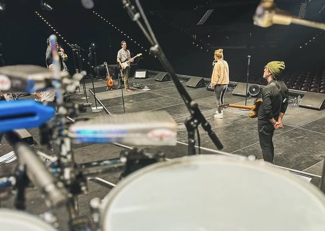 … ✨✨✨✨✨✨✨✨✨✨

Ohhhhhh I see u mother Kelly .. 😁😉 

<a href="/kellyclarkson/">Kelly Clarkson</a> 

Ohhhhhh the anticipation is getting seriously real .. 😁😁 plus am really excited to watch mother and #thehighroads perform tonight in AC !! And to everyone’s who’s going/who are there hope y’all