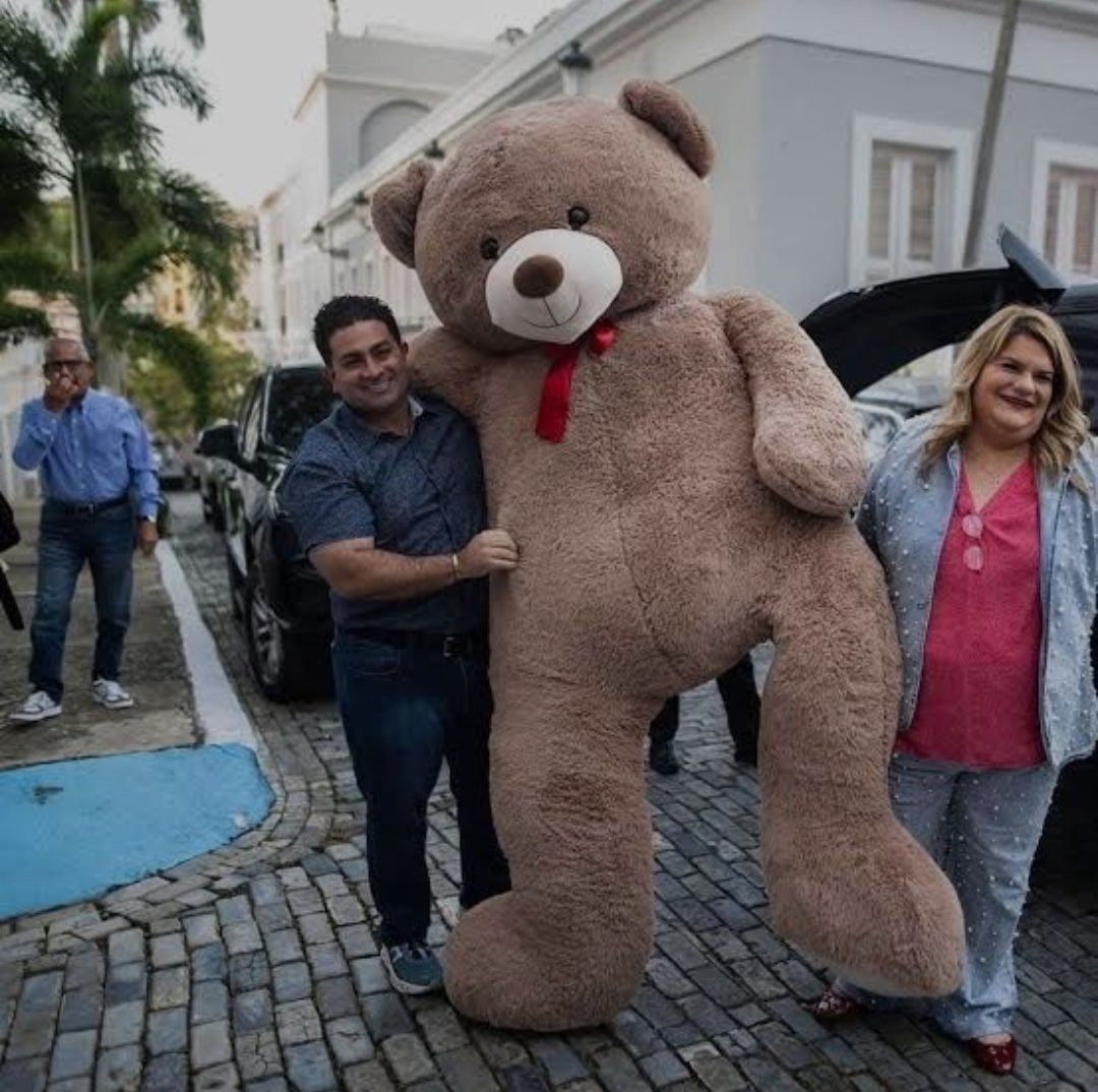 Oscar L. Fontán Sede Vacante (@olfresurrection) on Twitter photo La Gobernadora <a href="/Jenniffer/">Jenniffer González</a> González presenta en Conferencia de Prensa su nuevo candidato a Secretario de Estado. La Gobernadora <a href="/Jenniffer/">Jenniffer González</a> González presenta en Conferencia de Prensa su nuevo candidato a Secretario de Estado.