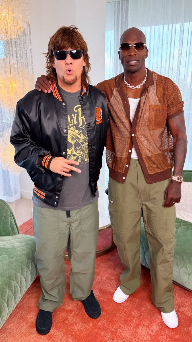 ochocinco's tweet image. Pepe x @TheoVon