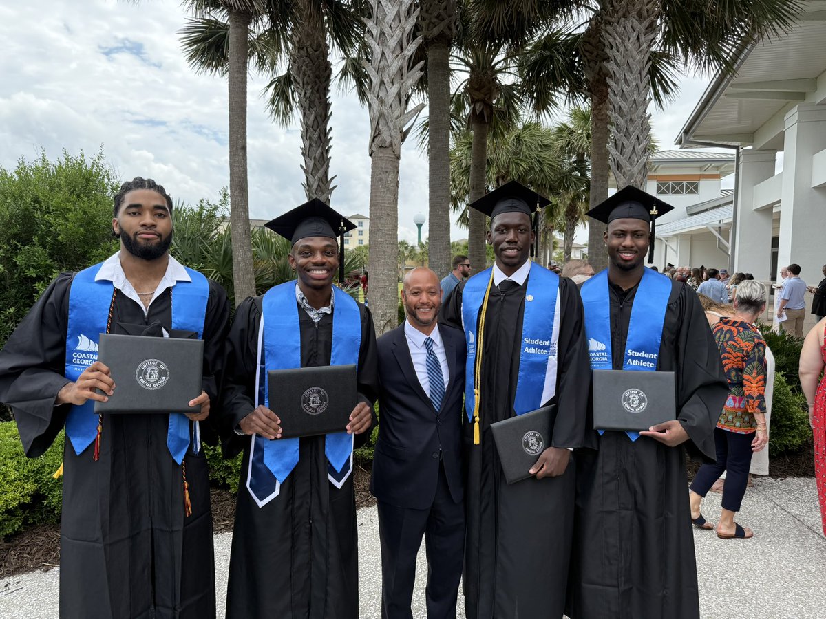 Our four graduates ‼️

Every student, every time!

#HailTheSail