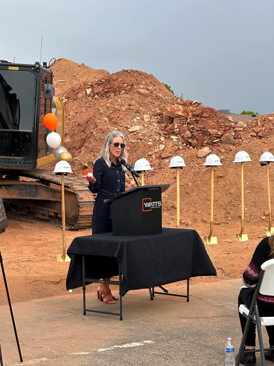 Wattsconst's tweet photo. We were pleased to hear from Doug Watts, former CEO of Watts Construction, Jeff Mathis, Owner of MRW Design, Dannielle Larkin, St. George City Council Member, emceed by Annie Howell, CFO and co owner of Watts Construction. https://t.co/vR5rgtvO0Z