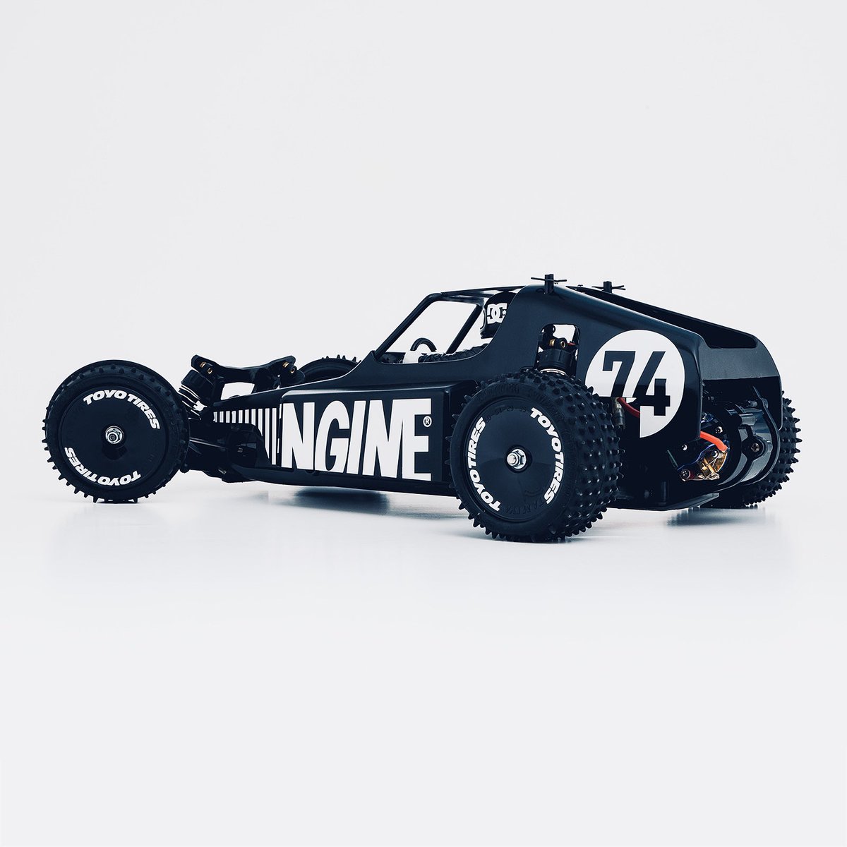 DT-03仕様のバギーチャンプです。 ロングホイールベースのシャーシを