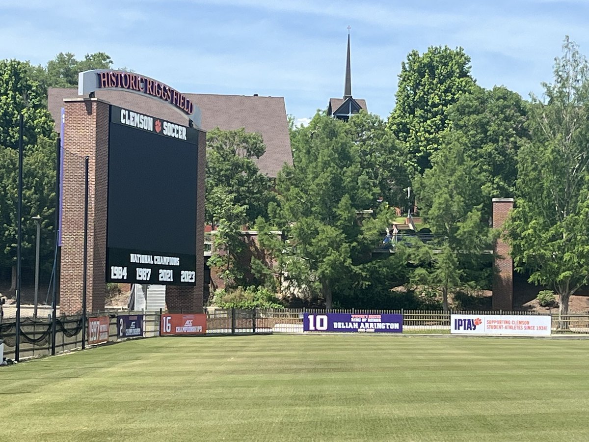 After our first W at the ECNL SC Showcase, some of my teammates &amp; I toured Clemson <a href="/clemsonwsoccer/">Clemson Women's Soccer</a> Such a pretty campus! <a href="/TheSoccerWire/">SoccerWire</a> <a href="/TopDrawerSoccer/">TopDrawerSoccer</a> <a href="/UnionECNL/">Union ECNL Girls Recruiting</a> <a href="/ECNLMidNorth/">ECNL Mid Atlantic & North Atlantic</a> <a href="/ffxvaunion/">Fairfax VA Union ECNL</a> <a href="/ecnl2010/">Union 10 ECNL</a> <a href="/TheECNL/">The ECNL</a> <a href="/ECNLgirls/">ECNL Girls</a>