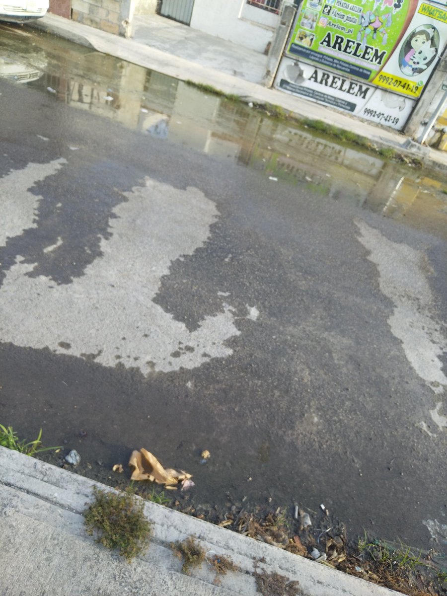 nictehav's tweet photo. @JAPAYOficial cuando piensan venir a arreglar estas fugas. Llevo meses que se notifico por medio de su picchurrienta página y nada.

Misma calle, 2 fugas grandes.
Calle 63 x 84 y 86 cd caucel los almendros.
Urge solución!!!

1 fuga. https://t.co/ACJtuPrddQ