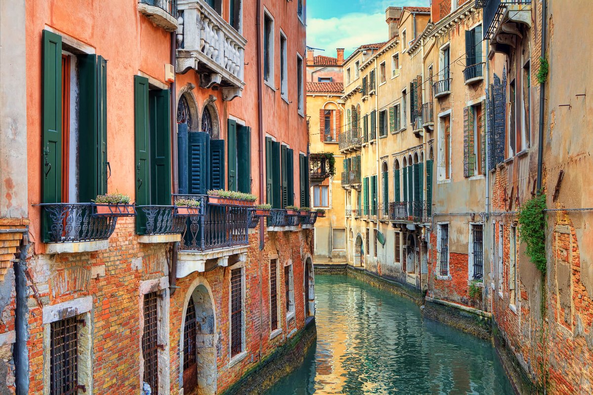 #LosAngeles to Venice, Italy for only $437 roundtrip #Travel

secretflying.com/posts/los-ange…
