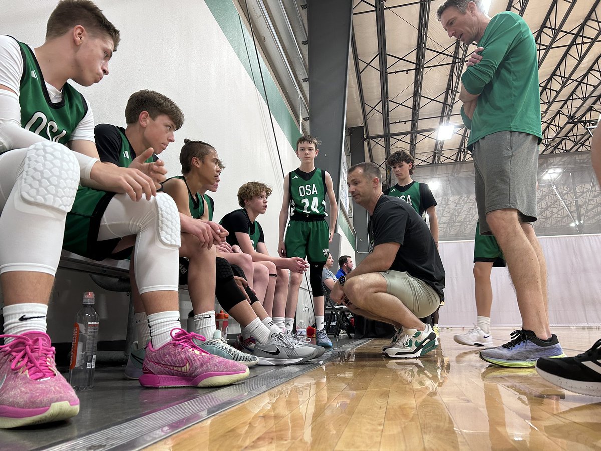 OSA 7th Elite Eickman out to a quick 16-1 lead in their first game this weekend! Keep working! #OSAHoops