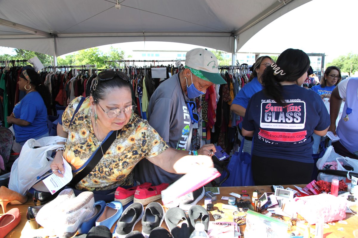 We honored the mothers from our housing programs with an early Mother’s Day Celebration at Beautify San Antonio. These queens enjoyed an exciting day of shopping free of charge, received pampering services and viewed a fashion show.  To all the mothers out there, enjoy your day!