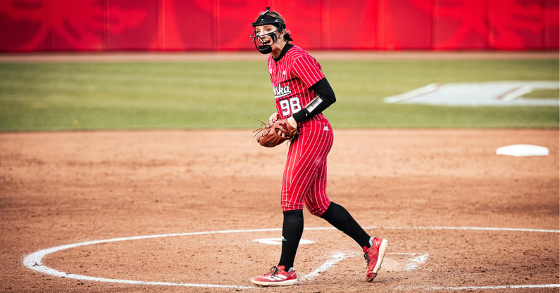 No. 3 Nebraska softball’s Big Ten Tournament trip ends at the hands of No. 2 UCLA and pitcher Kaitlyn Terry. The sophomore allowed two hits, no runs and struck out 13 batters in 7 innings.

Hannah Camenzind led NU with 2 RBI and was 2-of-3 from the plate.
on3.com/teams/nebraska…