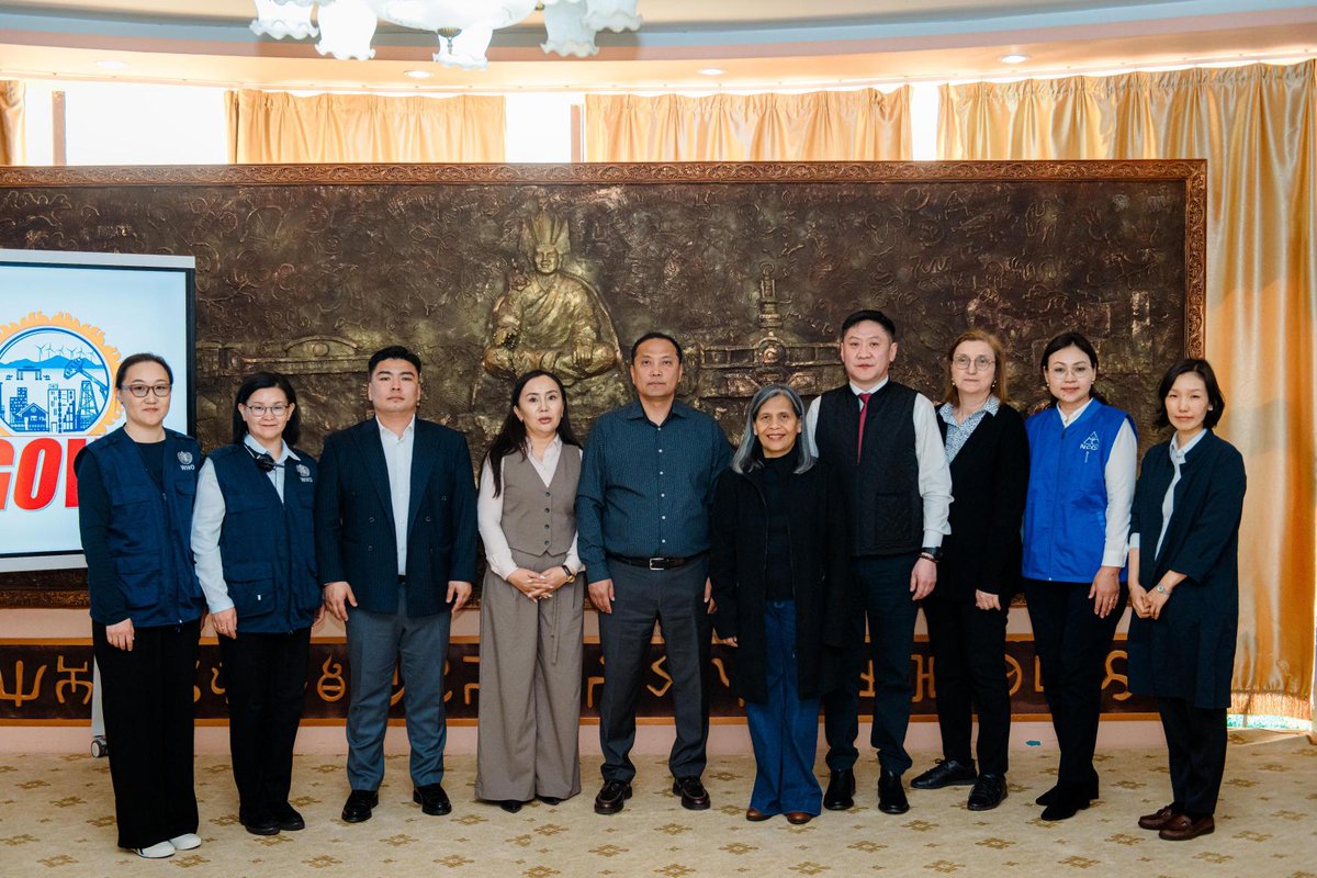 WHO Mongolia (@whomongolia) on Twitter photo Honored to meet Hon. O. Batjargal, Governor of Dornogovi province and recieve the recognition of <a href="/WHOMongolia/">WHO Mongolia</a>'s work in the province in collaboration with <a href="/EruulMendiinYam/">Эрүүл мэндийн яам /Ministry of Health/</a> , on health emergency response, maternal and child health, immunization and PHC strengthening. Honored to meet Hon. O. Batjargal, Governor of Dornogovi province and recieve the recognition of <a href="/WHOMongolia/">WHO Mongolia</a>'s work in the province in collaboration with <a href="/EruulMendiinYam/">Эрүүл мэндийн яам /Ministry of Health/</a> , on health emergency response, maternal and child health, immunization and PHC strengthening.