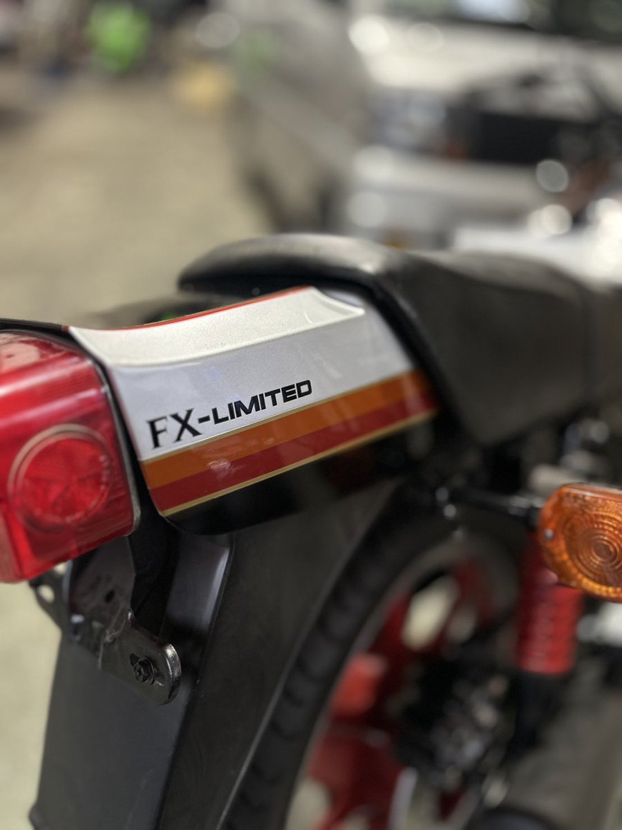 doipacchi's tweet photo. Z400FX E4A納車

可愛がろ〜😙

#Kawasaki
#カワサキ
#Z400FX https://t.co/wk11PSSRrC