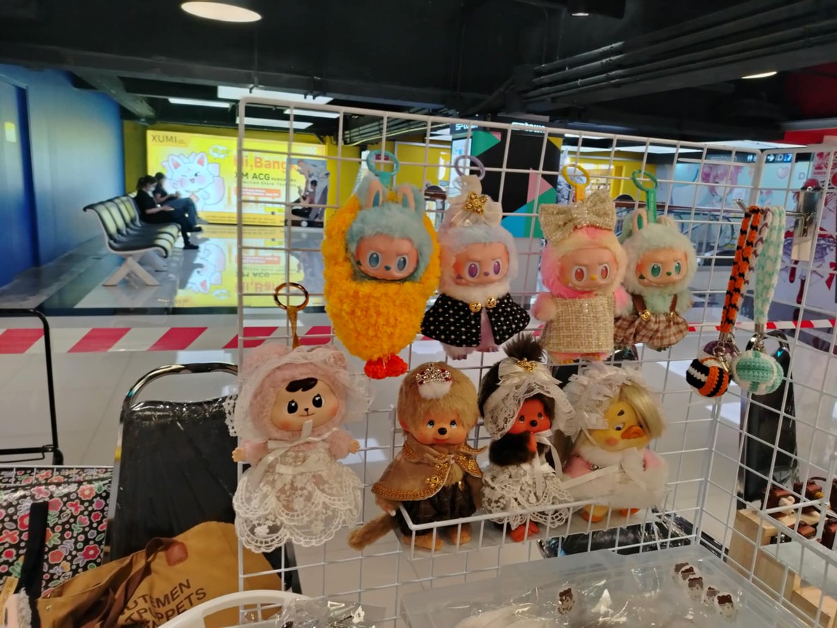 wawagudiya's tweet photo. #wawagudiya สาขา #DollsSocietyMarketSeason3 ก็เปิดแผงแล้วนะคะ
แวะมาเลือกมาลองกันได้เลยค่า

อยู่ที่ SF town ชั้น 7 Zone D ศูณย์การค้า MBK Center 
บู้ทหมายเลข A07 ค่ะ

#ชุดตุ๊กตา #เสื้อผ้าตุ๊กตา #dollsclothes #labubu #upsetduck #ตุ๊กตาถัก https://t.co/l1To20C7ad