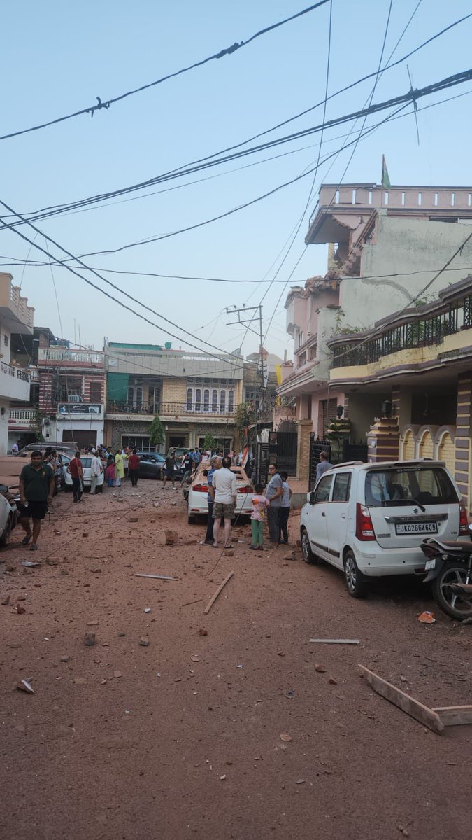 duggararchive's tweet photo. Pray for Jammu🙏🏻💔
#JammuUnderAttack #AllEyesonJammu https://t.co/ocPzrYnm6P
