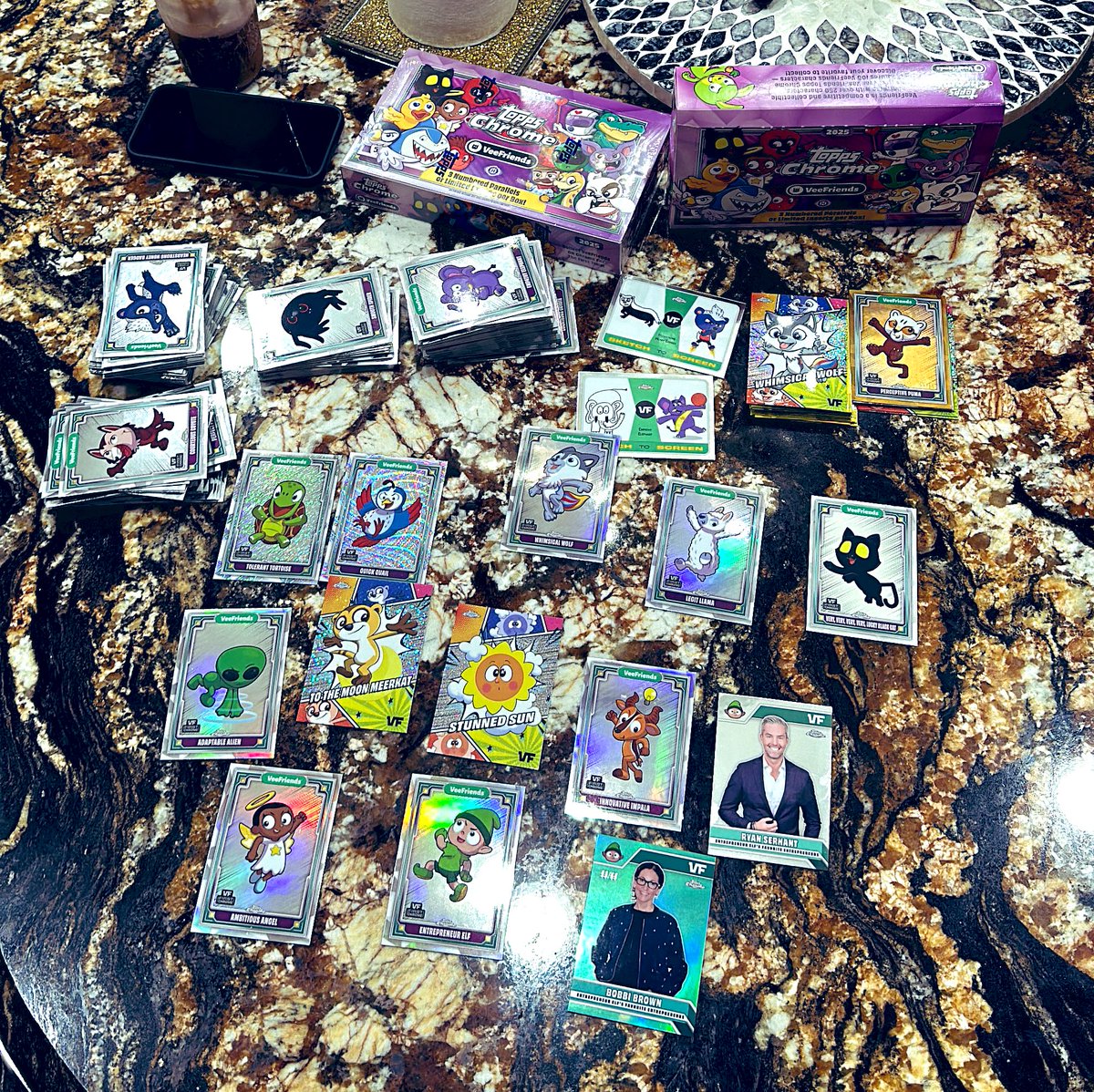 GentijanF's tweet photo. Shout out @justbobbibrown  @RyanSerhant 

I finally hit a base very x4 lucky black cat!🐈‍⬛.

  @VeeFriendsCards 

 I got some good hitters! https://t.co/UzPqi5Q5c2