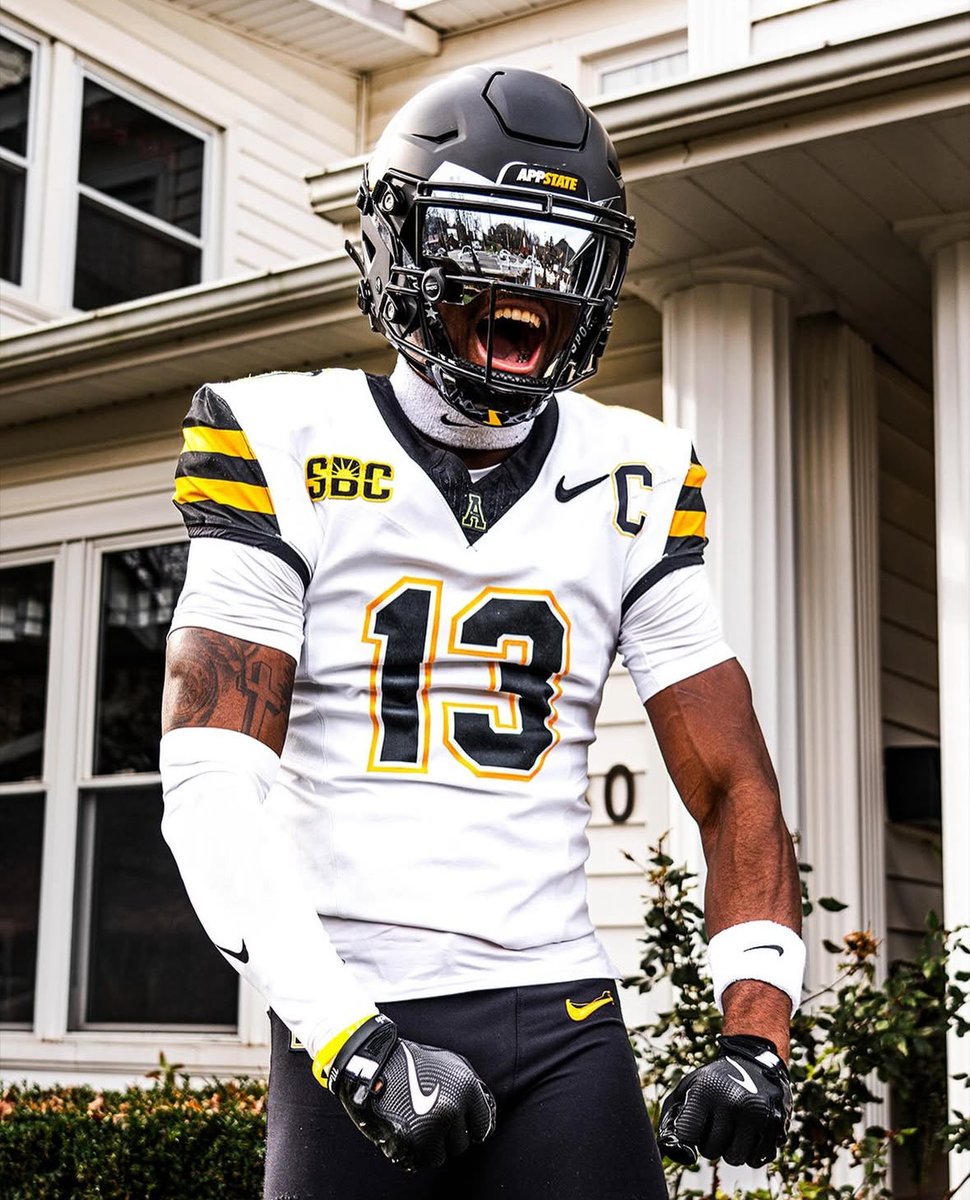 𝐉𝐞𝐫𝐞𝐦𝐢𝐚𝐡 “𝐉3” 𝐃𝐞𝐧𝐭 ✞ 2027 (@jeremiahd2027) on Twitter photo #AGTG After a great conversation with <a href="/Dowell_Loggains/">Dowell Loggains</a> & <a href="/rileywatkins0/">Riley Watkins</a> I am blessed to receive my 10th D1 🅾️ffer from App State. 💛🖤
<a href="/samspiegs/">Sam Spiegelman</a> <a href="/Bdrumm_Rivals/">Brandon Drumm</a> <a href="/BrandonHuffman/">Brandon Huffman</a> <a href="/TomLoy247/">Tom Loy</a> <a href="/ChadSimmons_/">ChadSimmons</a> <a href="/AWilliamsUSA/">Anthony Williams</a> <a href="/CharlesPower/">Charles Power</a> <a href="/LanceClark3/">Coach Lance Clark</a> <a href="/k_sutherlandAR/">Kyle Sutherland</a> <a href="/ArRecruitingGuy/">Richard Davenport</a> #AGTG After a great conversation with <a href="/Dowell_Loggains/">Dowell Loggains</a> & <a href="/rileywatkins0/">Riley Watkins</a> I am blessed to receive my 10th D1 🅾️ffer from App State. 💛🖤
<a href="/samspiegs/">Sam Spiegelman</a> <a href="/Bdrumm_Rivals/">Brandon Drumm</a> <a href="/BrandonHuffman/">Brandon Huffman</a> <a href="/TomLoy247/">Tom Loy</a> <a href="/ChadSimmons_/">ChadSimmons</a> <a href="/AWilliamsUSA/">Anthony Williams</a> <a href="/CharlesPower/">Charles Power</a> <a href="/LanceClark3/">Coach Lance Clark</a> <a href="/k_sutherlandAR/">Kyle Sutherland</a> <a href="/ArRecruitingGuy/">Richard Davenport</a>