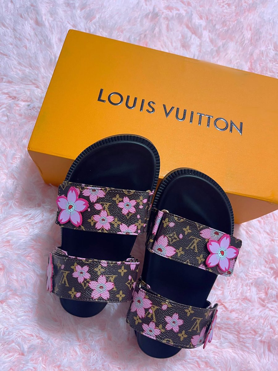 NunnieTheG's tweet photo. Yall these so fye 😍 I got a vendor for em 🌸$30 for the vendor https://t.co/RV6CgKWjYn