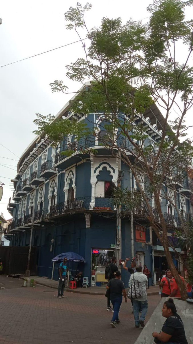 RishiD64's tweet image. Pinte mi edificio @Mayer. Plaza Cinco de Mayo va a brillar! 😉