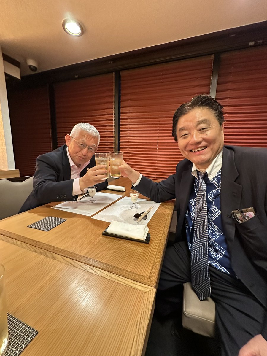 河村 たかし(本人) (@kawamura758) on Twitter photo 石破首相3000万円闇献金、とんでもにやぁで!盟友、石井こうきの弟子、泉房穂【独演会】in 東京<a href="/izumi_akashi/">泉 房穂(いずみ ふさほ)</a>
に前半飛び入りだぎゃあ!
減税勢力の結集、ひゃーぼーる飲んでトークライブ! 来週木曜日来てちょうよ。【5月15日 (木)午後7時 東京•新宿ロフトプラスワン】
t.livepocket.jp/e/tue_c 石破首相3000万円闇献金、とんでもにやぁで!盟友、石井こうきの弟子、泉房穂【独演会】in 東京<a href="/izumi_akashi/">泉 房穂(いずみ ふさほ)</a>
に前半飛び入りだぎゃあ!
減税勢力の結集、ひゃーぼーる飲んでトークライブ! 来週木曜日来てちょうよ。【5月15日 (木)午後7時 東京•新宿ロフトプラスワン】
t.livepocket.jp/e/tue_c