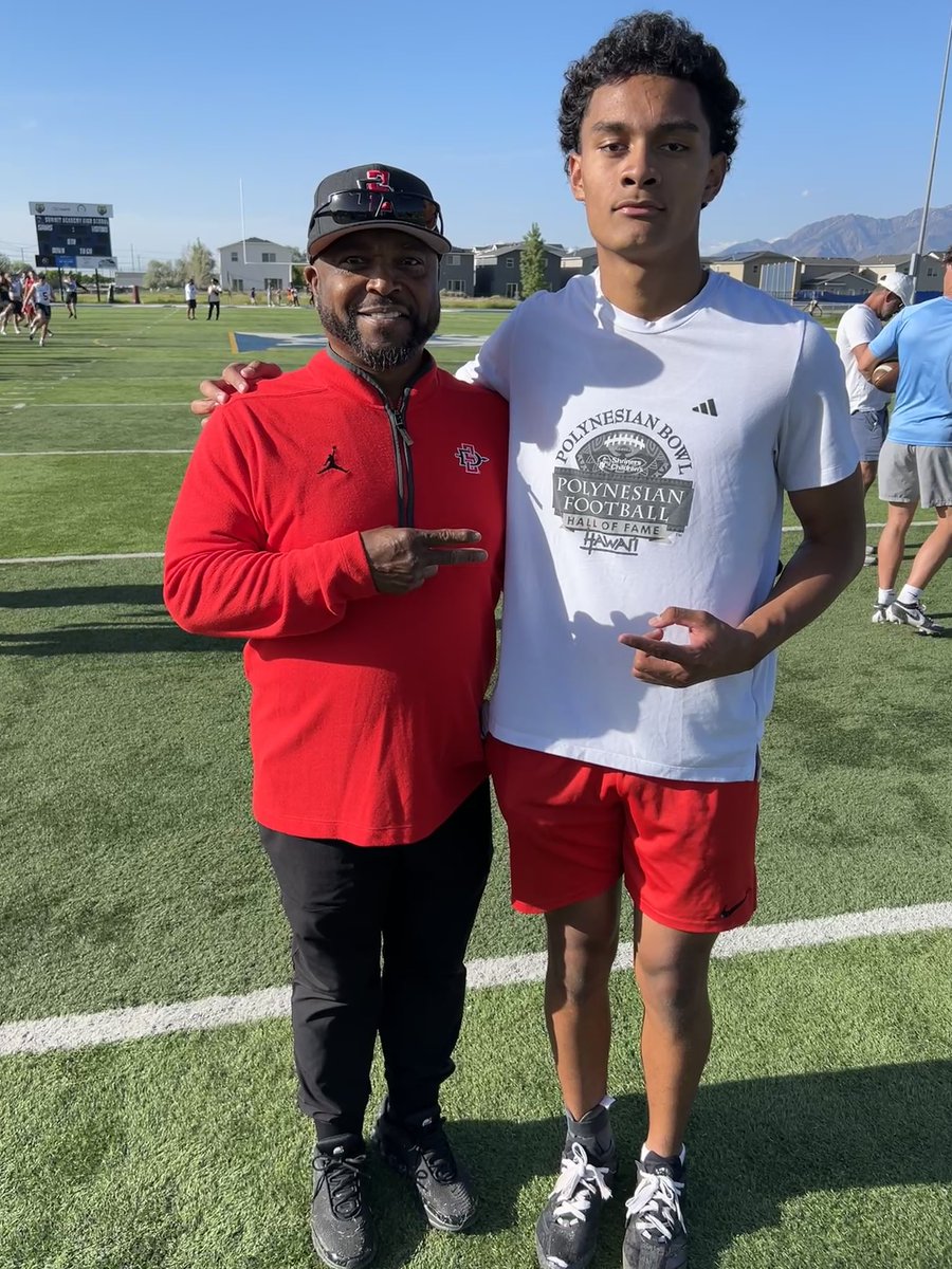 MONSON VAENUKU. (@monsvaenuku) on Twitter photo Truly Blessed and Honored to have received an offer from THE San Diego State! #AG2G
<a href="/DarianLH3/">Darian Hagan SDSU</a> <a href="/coachsolovi/">osolovi</a> <a href="/StuTua/">Stuart Tua</a> <a href="/RossApoWR_EZ/">Ross Apo🇹🇴</a> Truly Blessed and Honored to have received an offer from THE San Diego State! #AG2G
<a href="/DarianLH3/">Darian Hagan SDSU</a> <a href="/coachsolovi/">osolovi</a> <a href="/StuTua/">Stuart Tua</a> <a href="/RossApoWR_EZ/">Ross Apo🇹🇴</a>