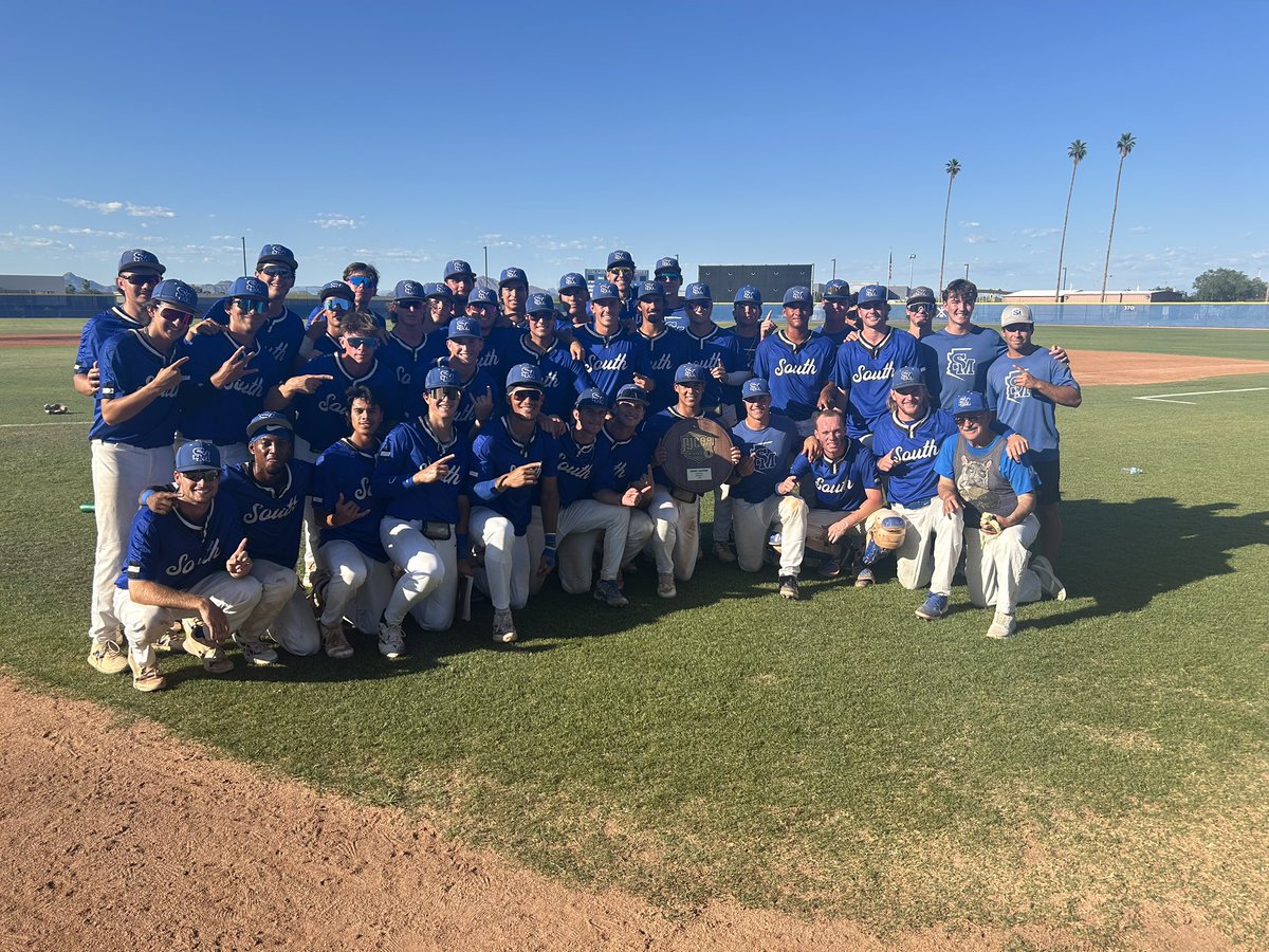 SMCCCougars's tweet image. REGION I DIVISION II CHAMPIONS!! @SoMtnBaseball defeats Pima CC 11-6 to claim its second-straight Regional Title! Bryan Lorenz named Regional MVP!! District Championships this Thursday-Saturday at #SMCC!! More info to come …