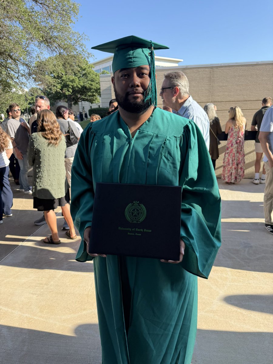 Eri Shaw tweet media