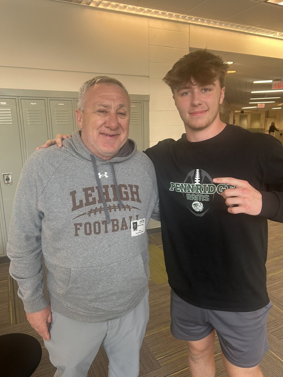 RyanRowe31's tweet image. Always great seeing @CoachRichNagy and @CoachJurkovec ! Thanks for visiting me last week to talk @LehighFootball #GoHawks
