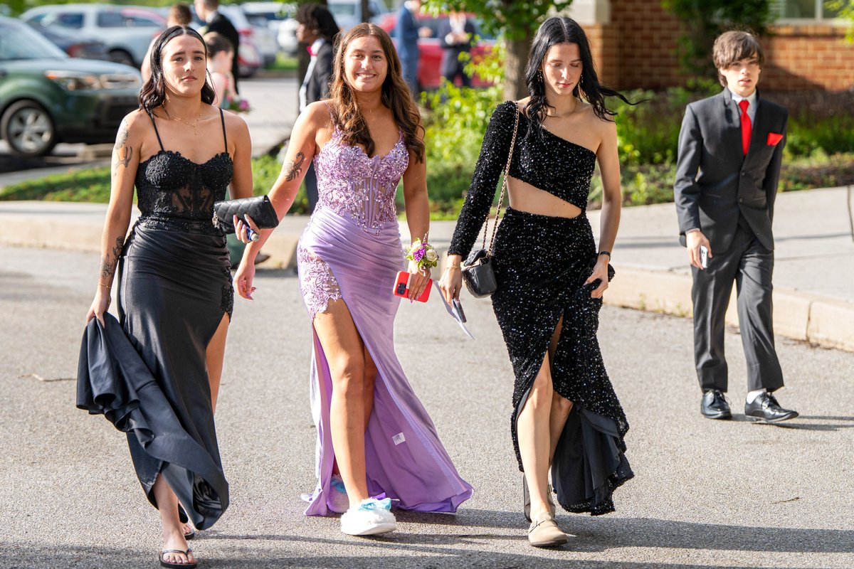 Joe Hermitt (@joehermitt) on Twitter photo Gettysburg High School prom: See 66 photos from Friday’s event by Evan Cashman for PennLive. pennlive.com/prom/2025/05/g… <a href="/PennLive/">PennLive.com</a> <a href="/GASD_PA/">Gettysburg Area School District</a> <a href="/GAHSAthletics/">GAHS Athletics</a> Gettysburg High School prom: See 66 photos from Friday’s event by Evan Cashman for PennLive. pennlive.com/prom/2025/05/g… <a href="/PennLive/">PennLive.com</a> <a href="/GASD_PA/">Gettysburg Area School District</a> <a href="/GAHSAthletics/">GAHS Athletics</a>