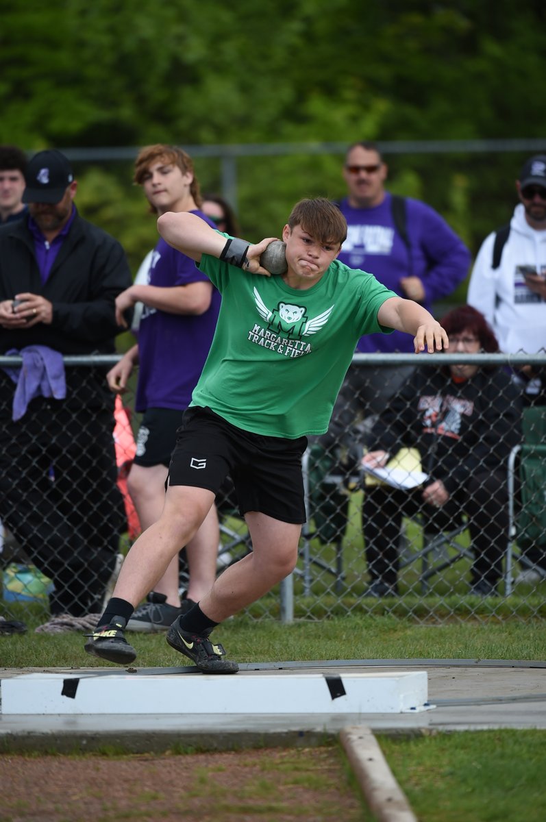 OHSAA Sports (@ohsaasports) on Twitter photo #OHSAA 7th/8th GRADE TRACK & FIELD🏃♂️: New middle school rankings have been released by <a href="/OHMileSplit/">MileSplit Ohio</a>! Check out the lists below.
MS Boys Rankings➡️ oh.milesplit.com/articles/37039…
MS Girls Rankings➡️ oh.milesplit.com/articles/37039… #OHSAA 7th/8th GRADE TRACK & FIELD🏃♂️: New middle school rankings have been released by <a href="/OHMileSplit/">MileSplit Ohio</a>! Check out the lists below.
MS Boys Rankings➡️ oh.milesplit.com/articles/37039…
MS Girls Rankings➡️ oh.milesplit.com/articles/37039…